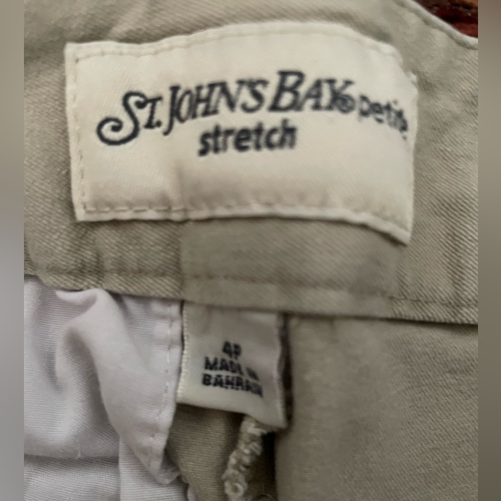 St. John’s Bay Stretch Petite Size 4 - Picture 4 of 4